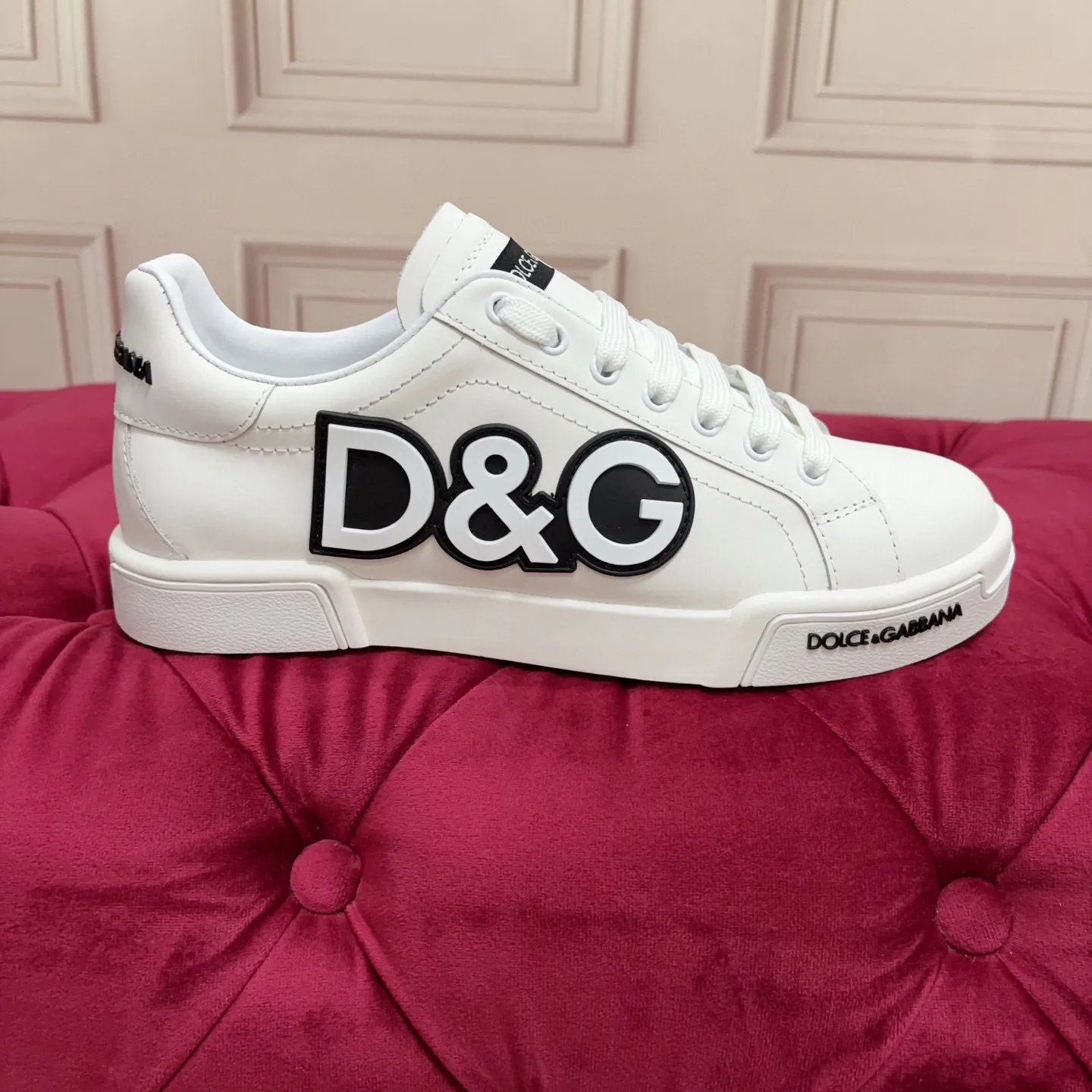 Men's shoes 💰580 High-end version High-quality brand outsole DOLCE & GABBANA 2025 new model High-end version High-end quality Exclusive precision customization available on the market High-end DG embellishment, beautiful luxury and sparkle Exquisite workmanship Many people love the use of high-end imported cowhide + craftsmanship White silk sheep lining Perfect interpretation of the latest inspiration for shoes Classic and fashion integrated luxury dream overrides fashionable high-end quality Code number 35-45 Standard code number